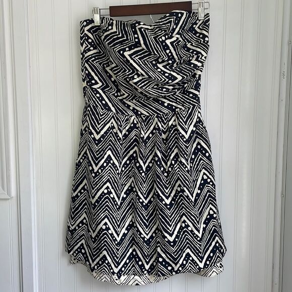 THE LIMITED strapless fit and flare dress black and cream lined zipper size 8 - Picture 1 of 14